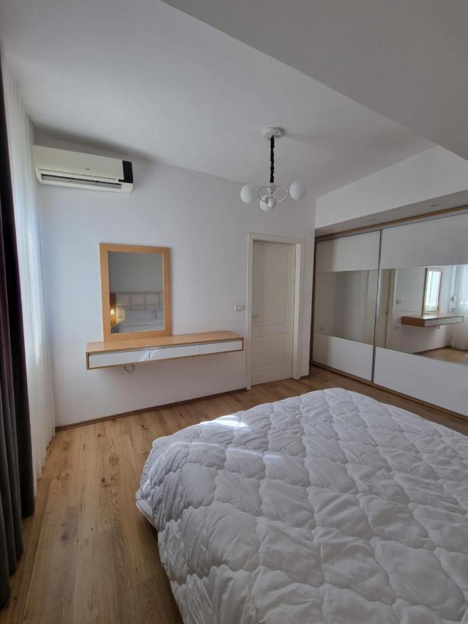Shkodra Center Apartment Luaran gambar