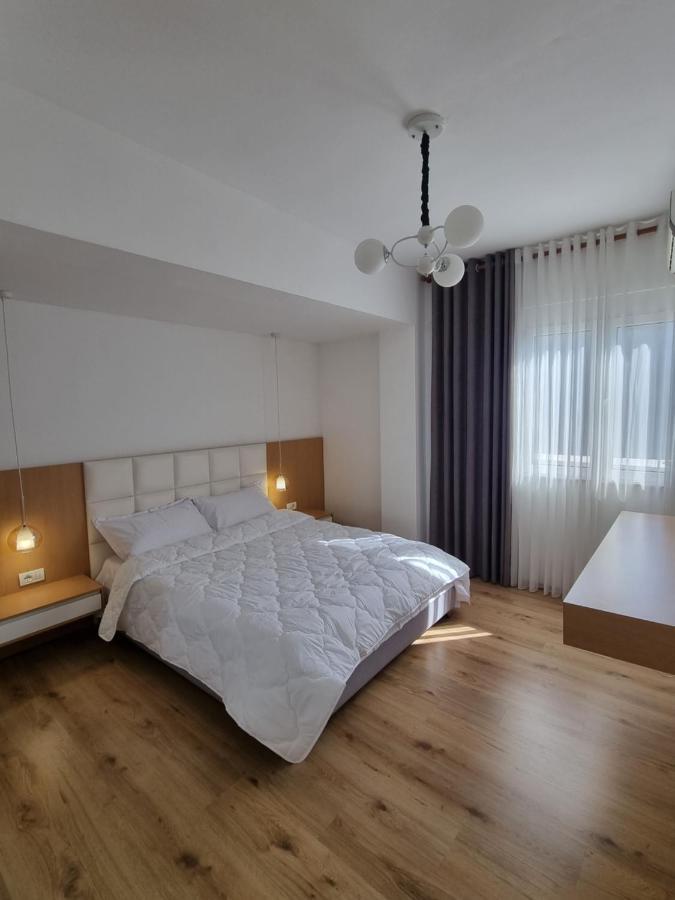 Shkodra Center Apartment Luaran gambar