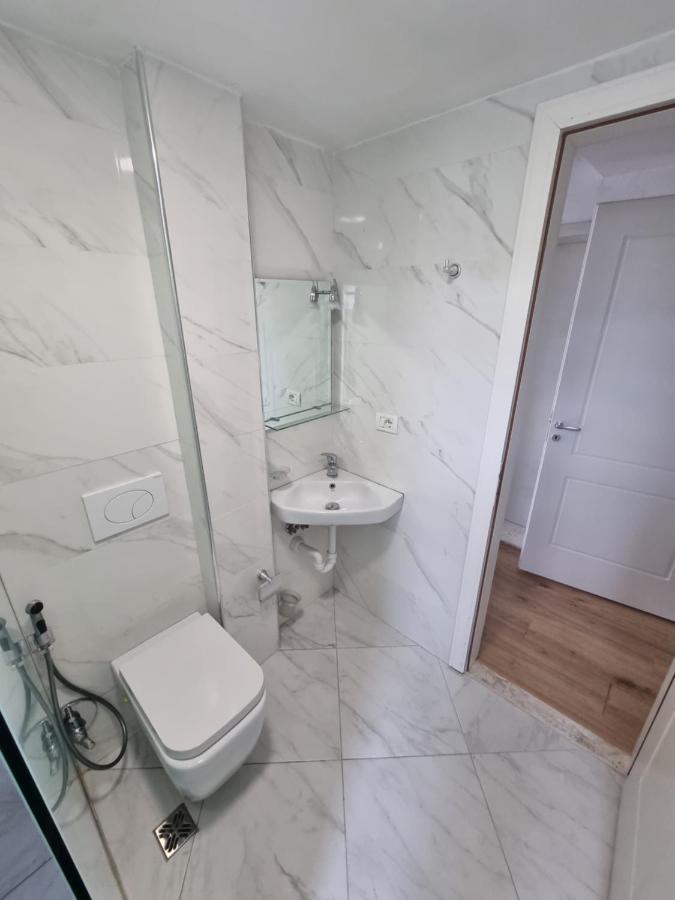 Shkodra Center Apartment Luaran gambar