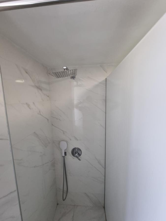 Shkodra Center Apartment Luaran gambar